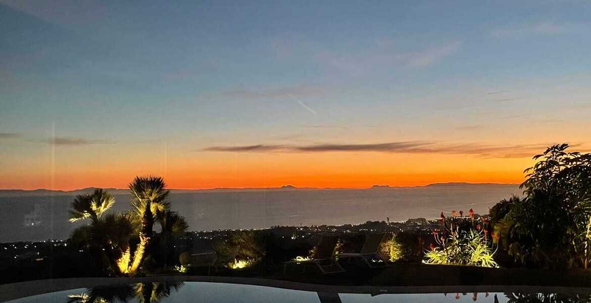 Superbe villa à Marbella avec 3000m2 de terrain, 600m2 const