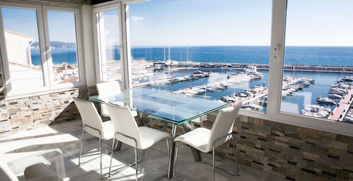 Penthouse en Puerto Banús de tres habitaciones