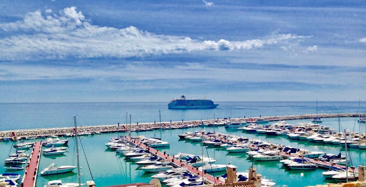 Penthouse en Puerto Banús de tres habitaciones