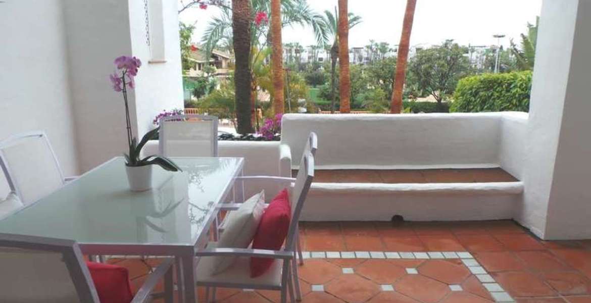 Apartamento en alquiler en Puente Romano, Marbella Golden Mi