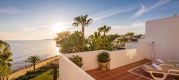 Unique duplex corner Penthouse in Marina Puente Romano.