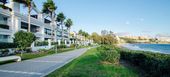 Apartamento de lujo en Doncella Beach, Estepona con 2 dormit