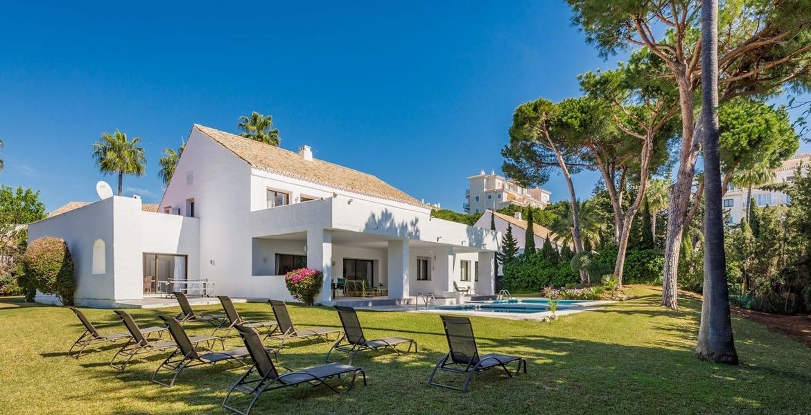 VILLA DE PLAYA EN MARBELLA PUERTO BANUS