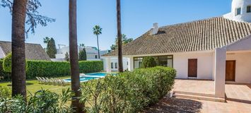 Villa close to Beach for rent in puerto banus