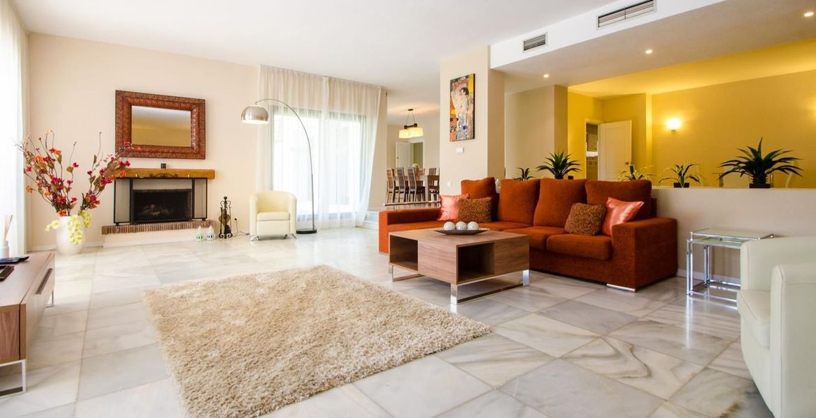 Villa close to the beach for rent in puerto banus