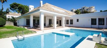 Villa close to the beach for rent in puerto banus