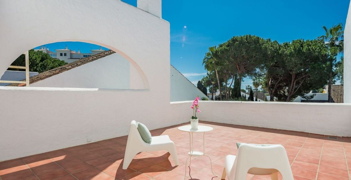 Villa for rent in puerto banus