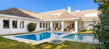 Villa for rent in puerto banus