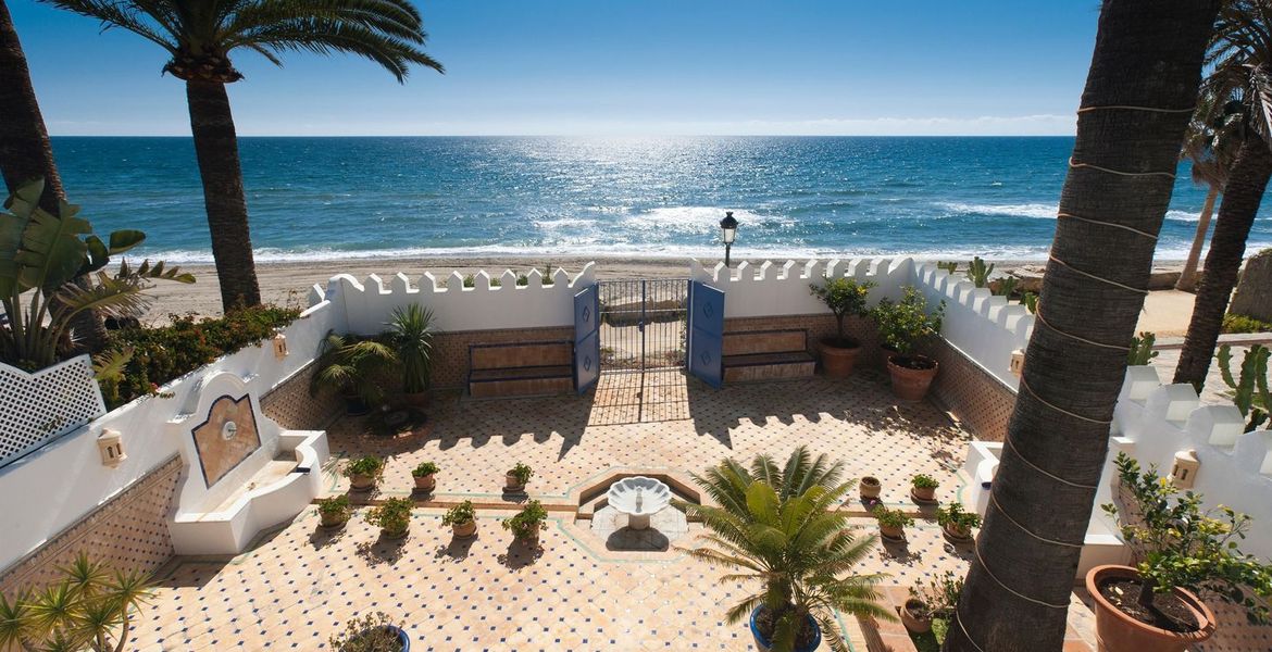 Villa à louer Marbella Golden Mile front beach