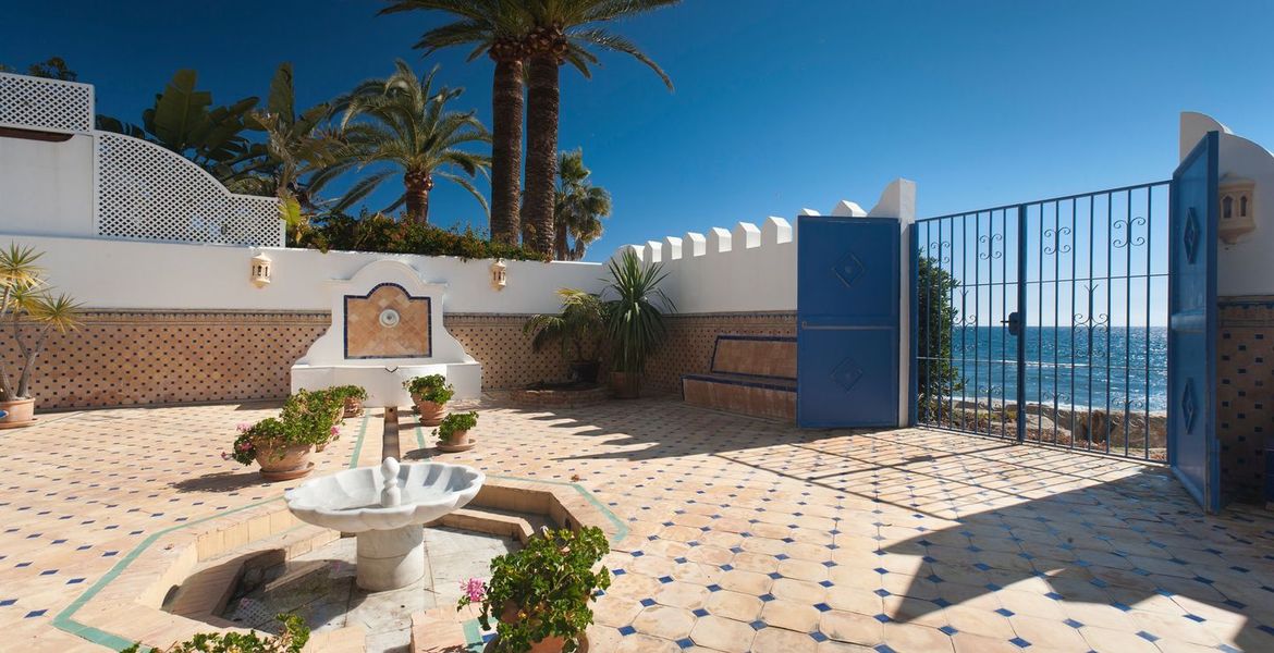 Villa à louer Marbella Golden Mile front beach