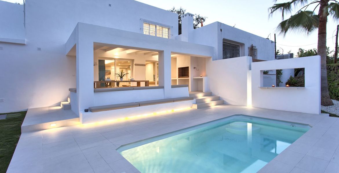 Villa nueva y moderna en Marbella cerca de Puerto Banús