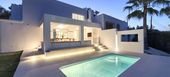 Villa nueva y moderna en Marbella cerca de Puerto Banús