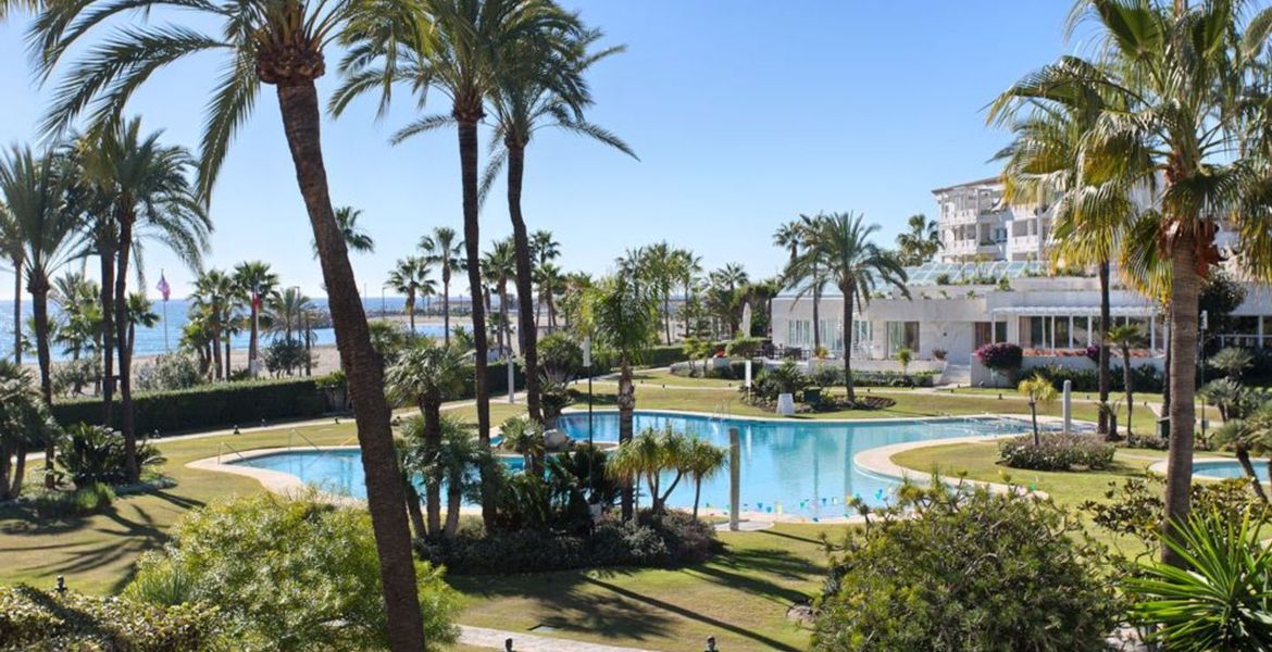 Apartment Los Granados Puerto Banus