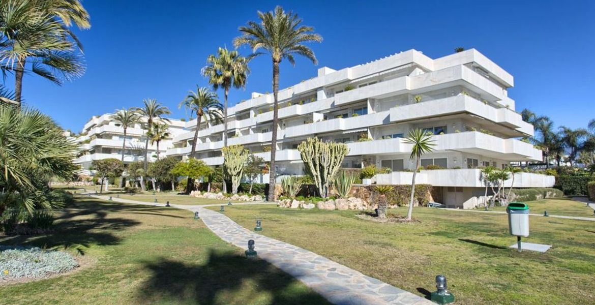 Apartment Los Granados Puerto Banus