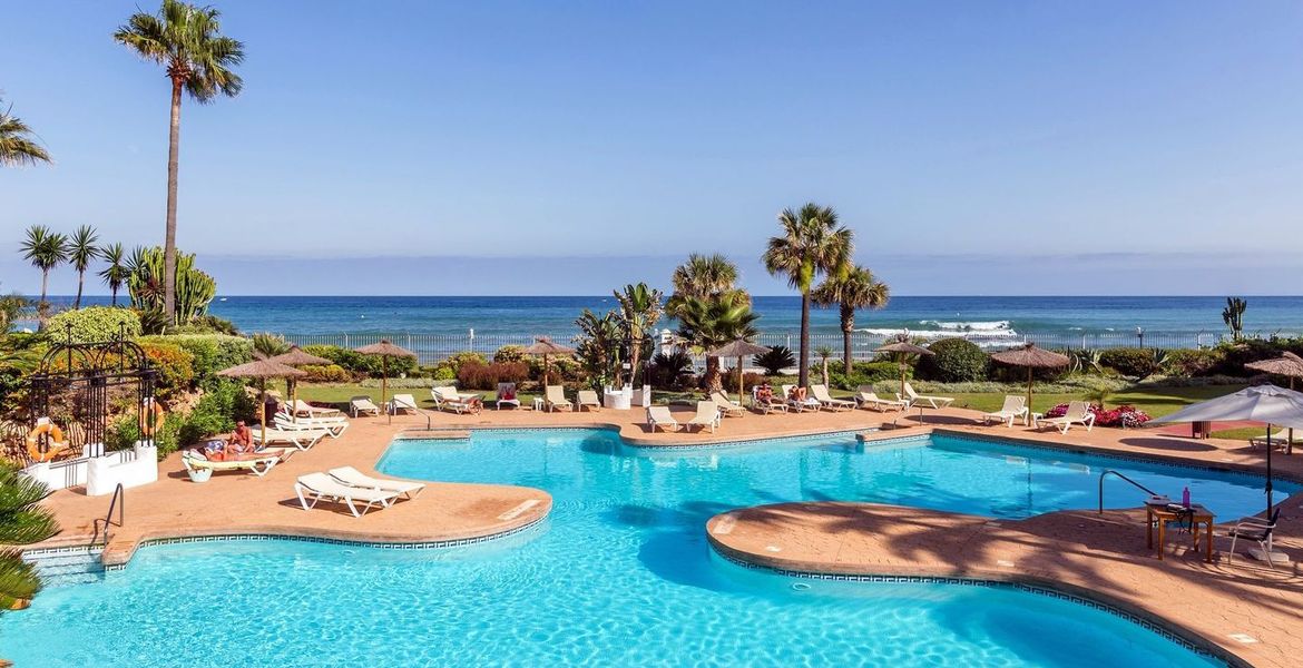 Marbella Apartment ground floor beach front