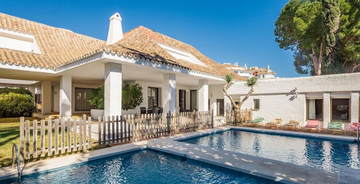 Villa for rent in puerto banus 