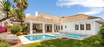 Villa for rent in puerto banus