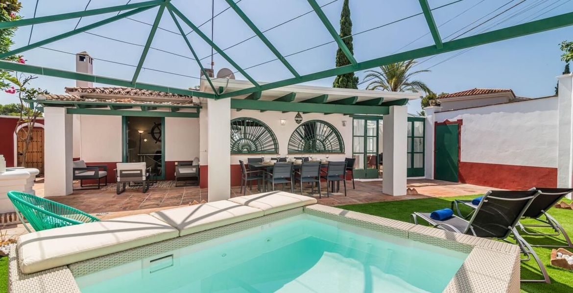 Villa for rent in Nueva Andalucia