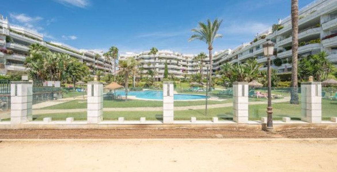 Alquiler de apartamento en playa esmeralda