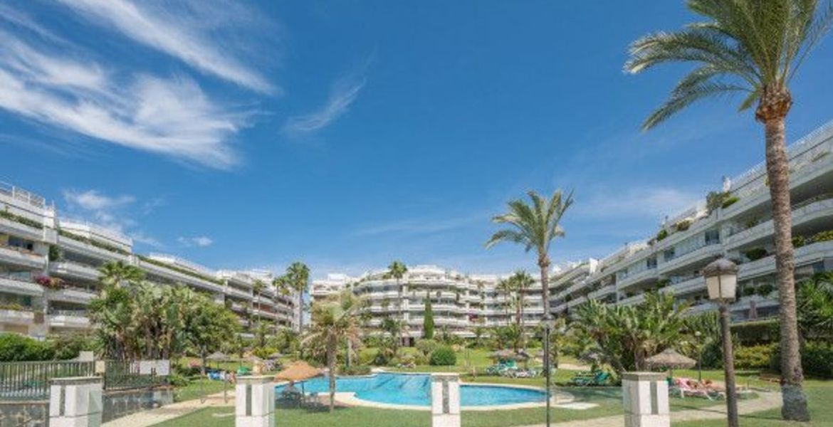 Alquiler de apartamento en playa esmeralda