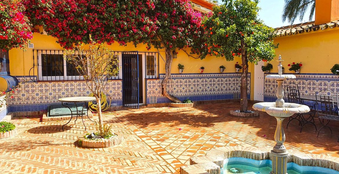 Villa for rent in Puente Romano