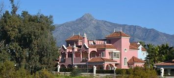 Guadalpin Banus Villa frente al mar con vista al mar