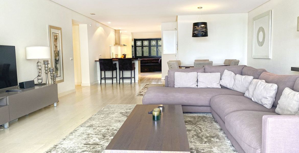 Apartment in Puente Romano