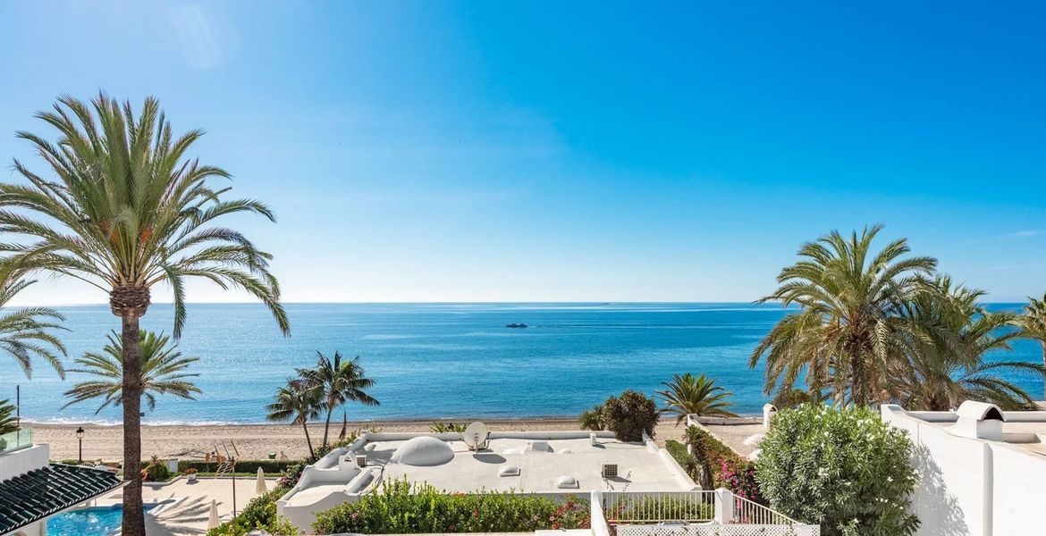 Casa adosada junto a la playa en alquiler