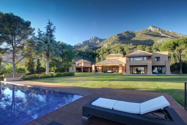 Villa for Rental in Sierra Blanca