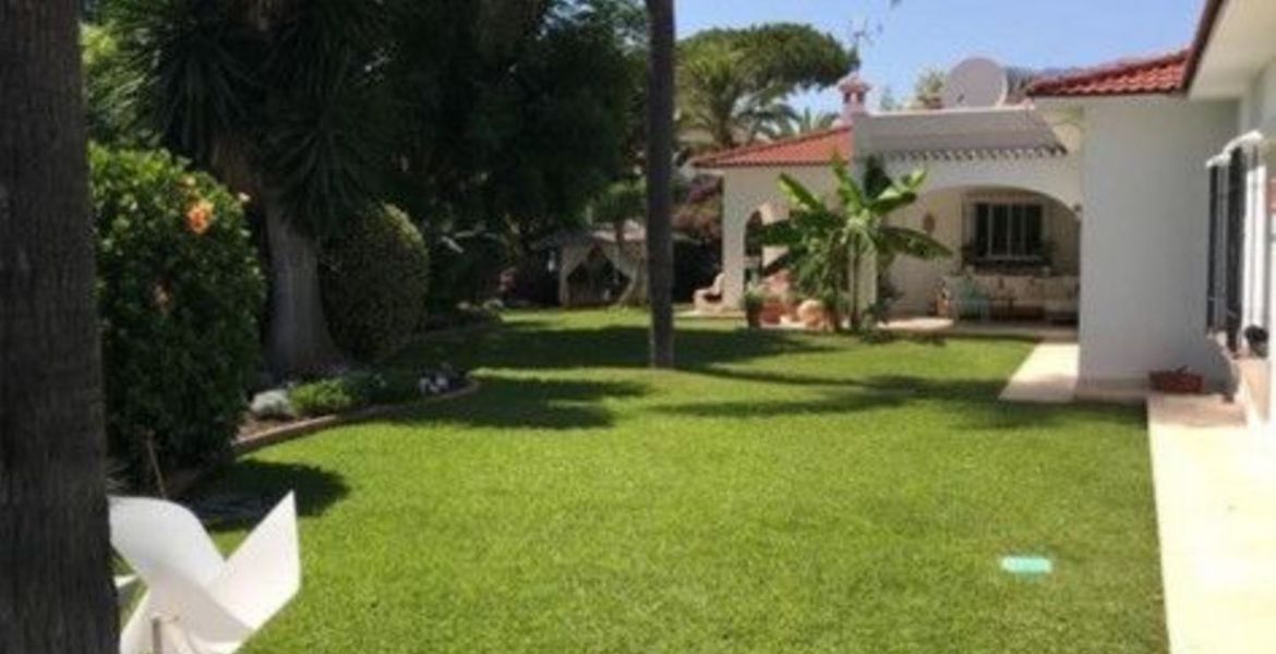 Villa in Los Monteros