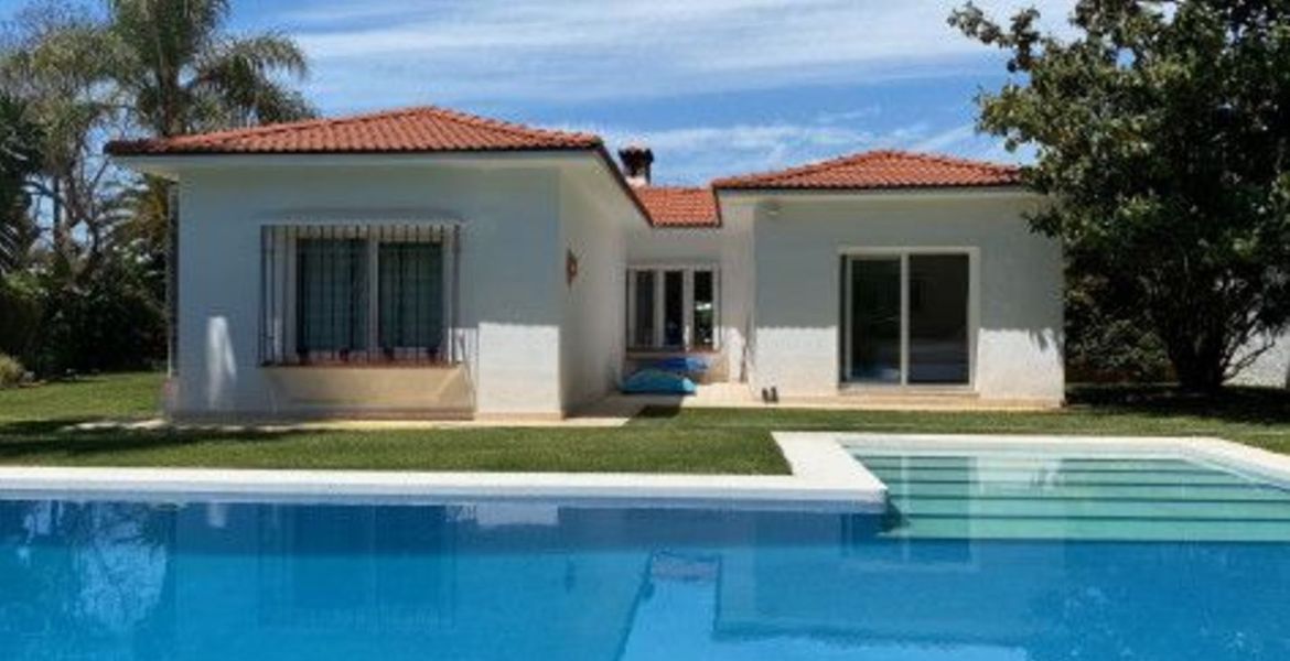 Villa en Los Monteros