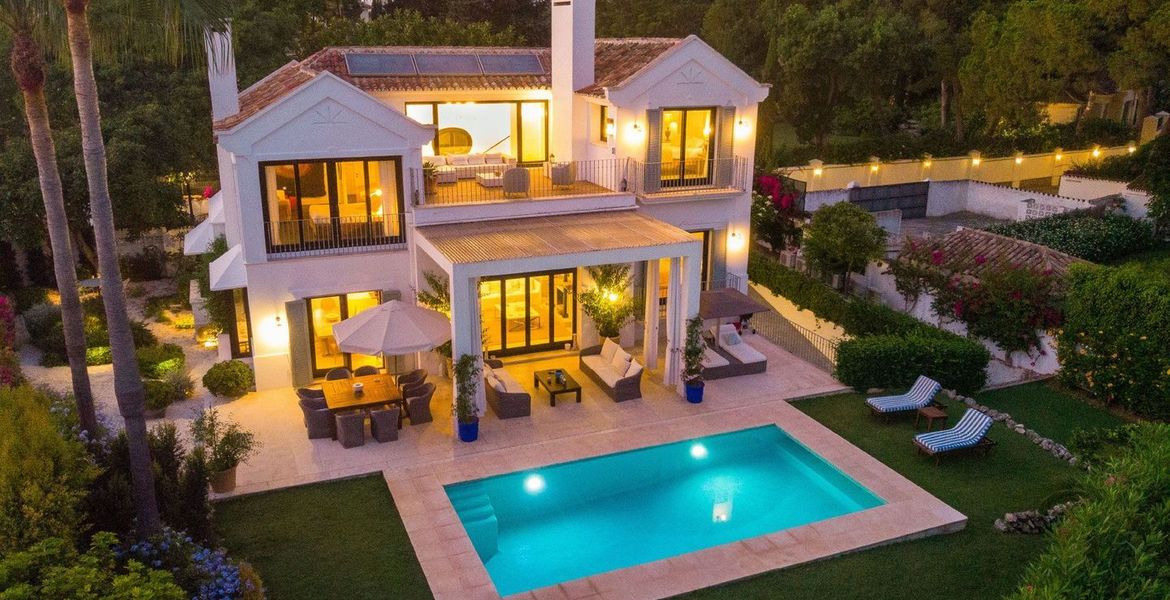 Villa for rent in Marbella Club area.