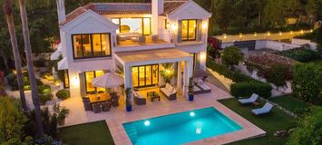 Villa for rent in Marbella Club area.