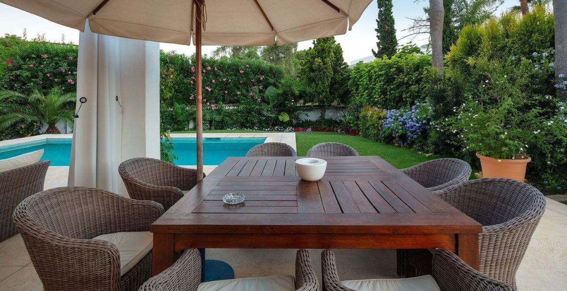 Villa for rent in Marbella Club area.