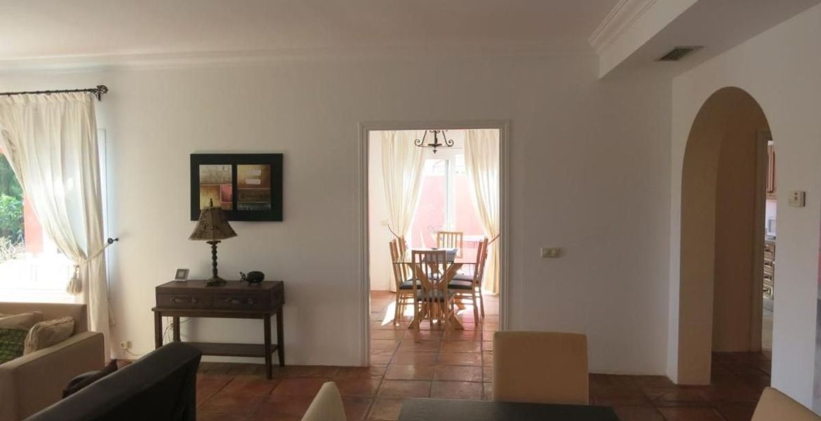 Villa for rent in Marbella