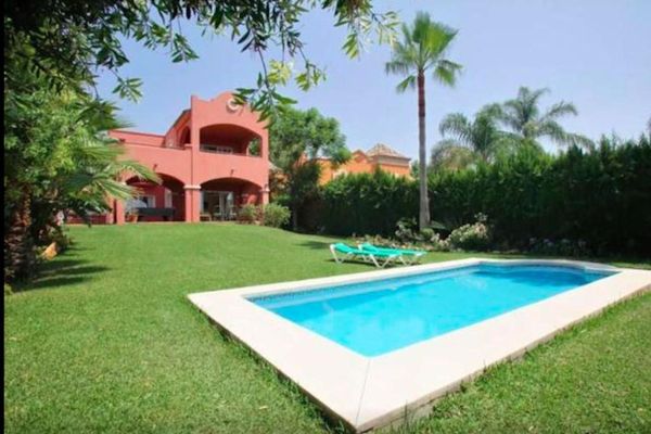 Villa for rent in Marbella