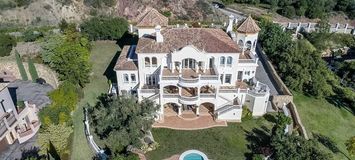 Villa en alquiler en Benahavis