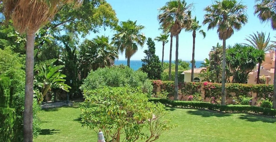 Luxury villa in Baja Guadalmina