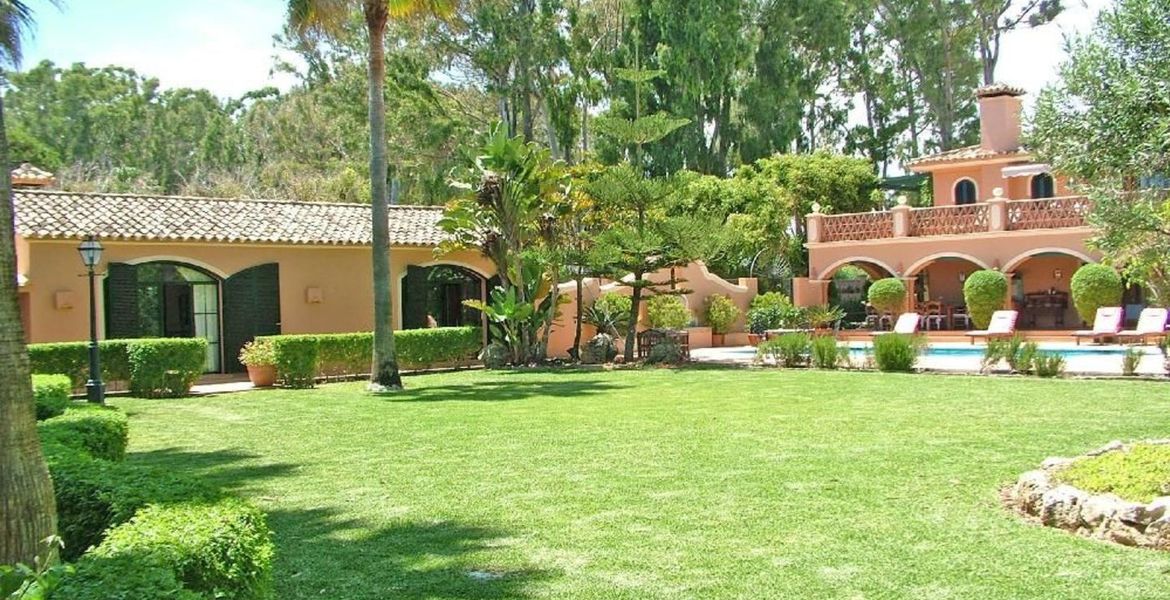 Luxury villa in Baja Guadalmina