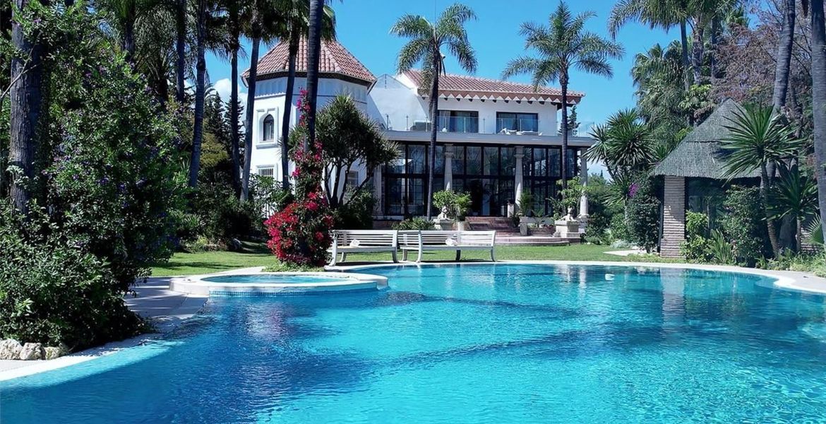 Marbella Villa Puerto Banus