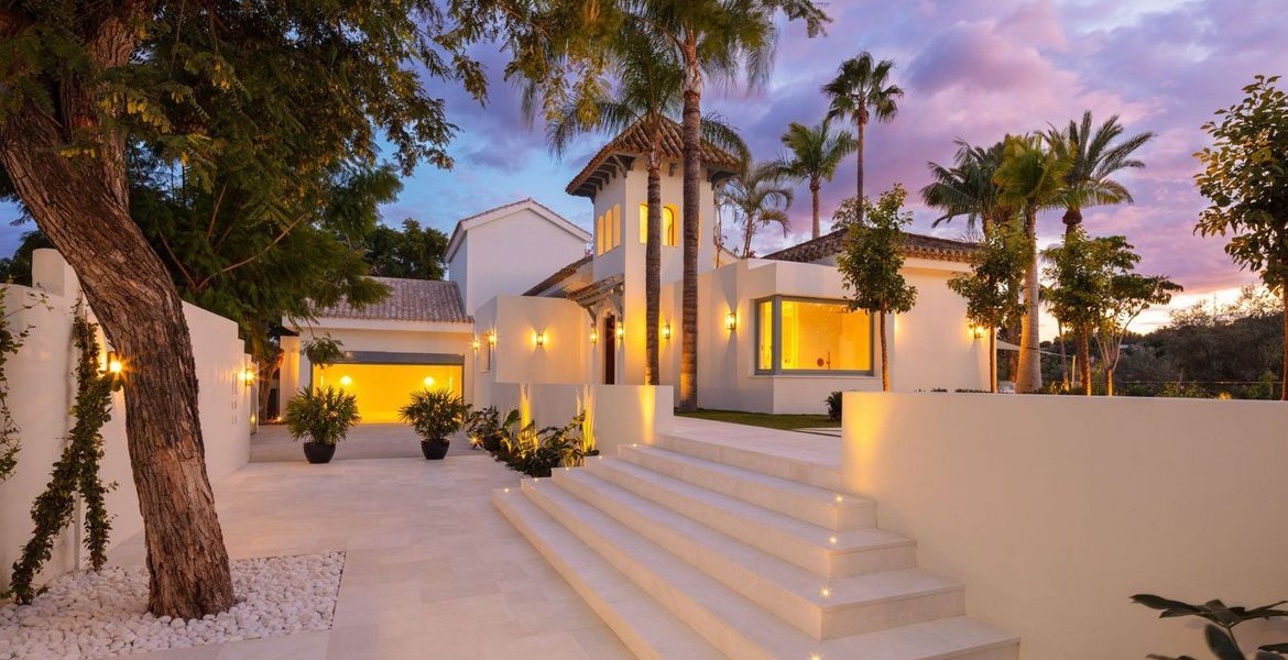 Villa à Nueva Andalucia