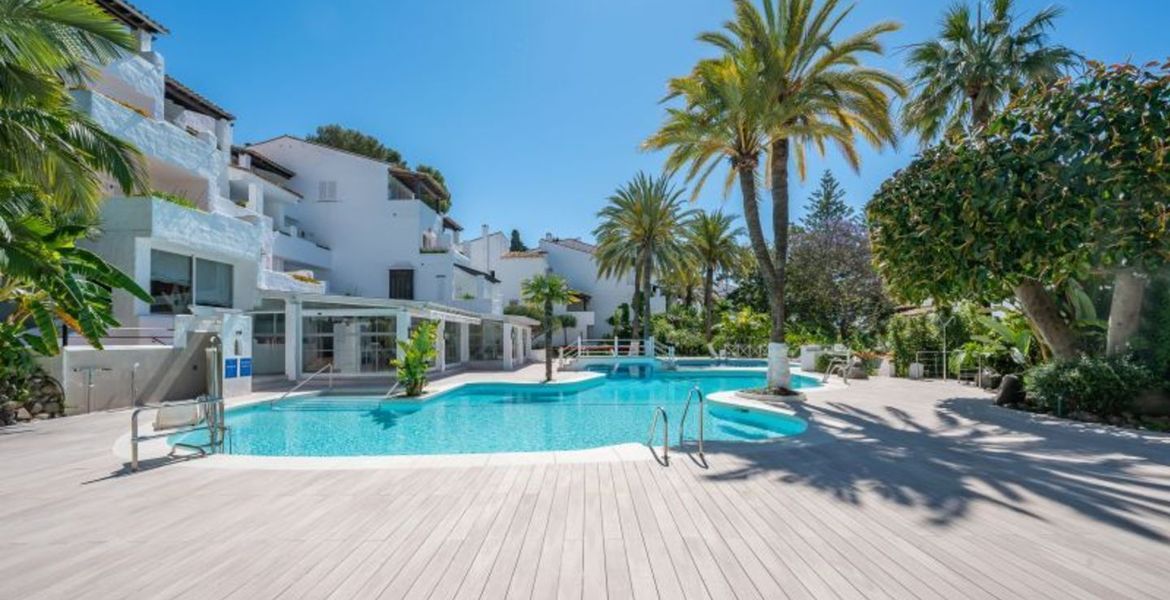 PARFAIT APPARTEMENT À LOUER À L'HÔTEL PUENTE ROMANO