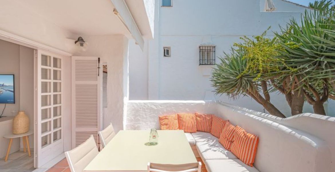 PARFAIT APPARTEMENT À LOUER À L'HÔTEL PUENTE ROMANO