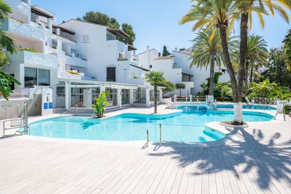 PARFAIT APPARTEMENT À LOUER À L'HÔTEL PUENTE ROMANO