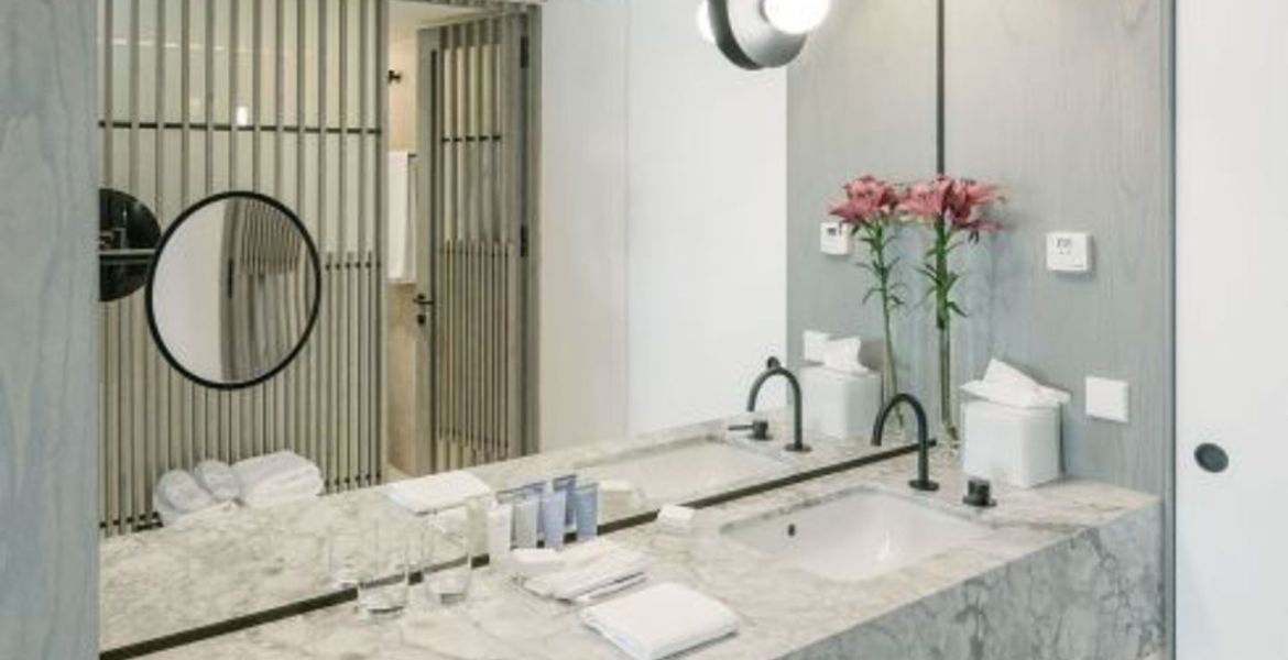 ELEGANTE APARTAMENTO DE UN DORMITORIO EN PUENTE ROMANO