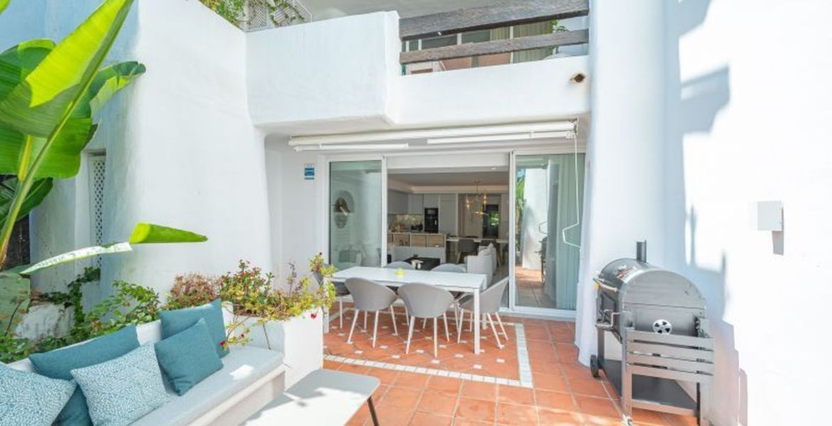 Apartment in Puente Romano