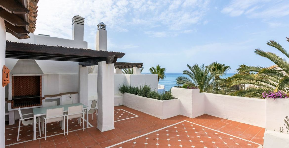 Penthouse sea view in Puerto Banus 