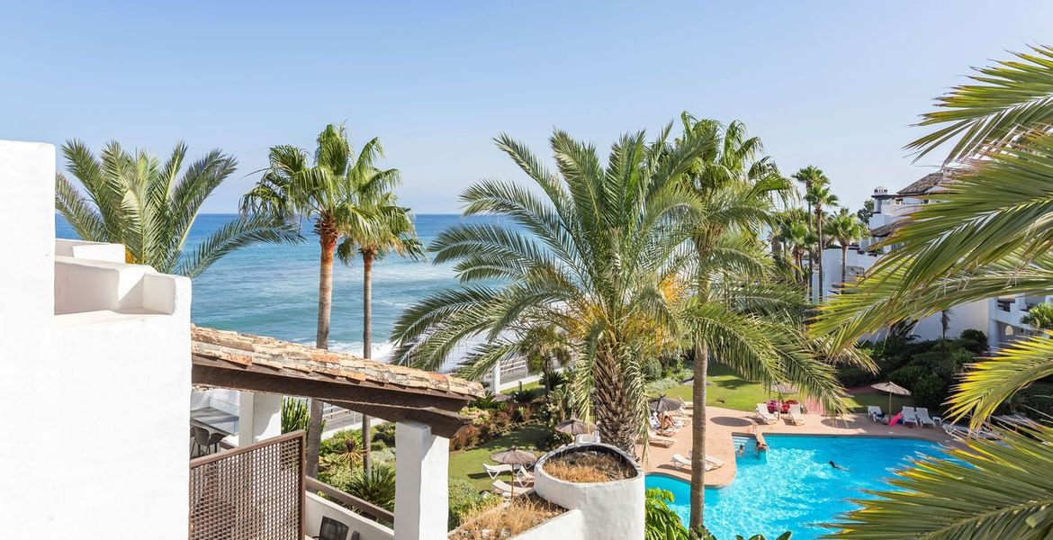 Penthouse sea view in Puerto Banus 