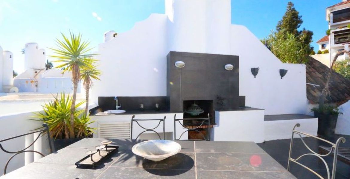 TOWNHOUSE IN LAS LOMAS DE MARBELLA