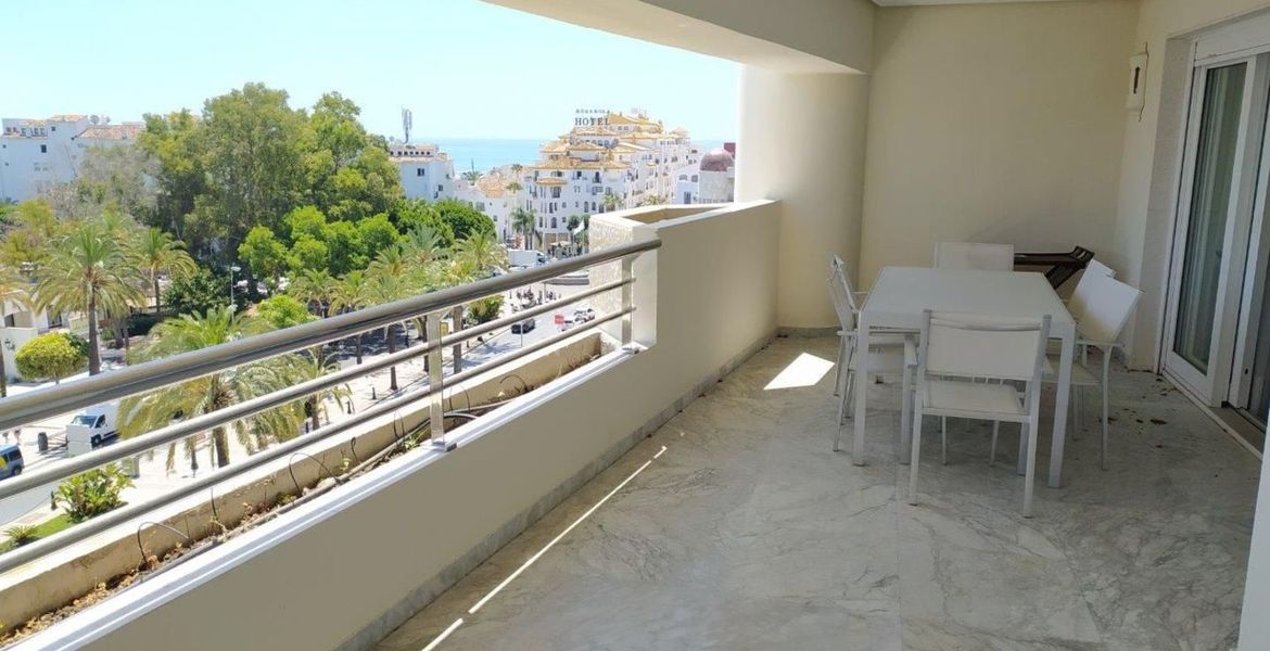 Apartamento en Playas del Duque Apartment in Playas del duqu